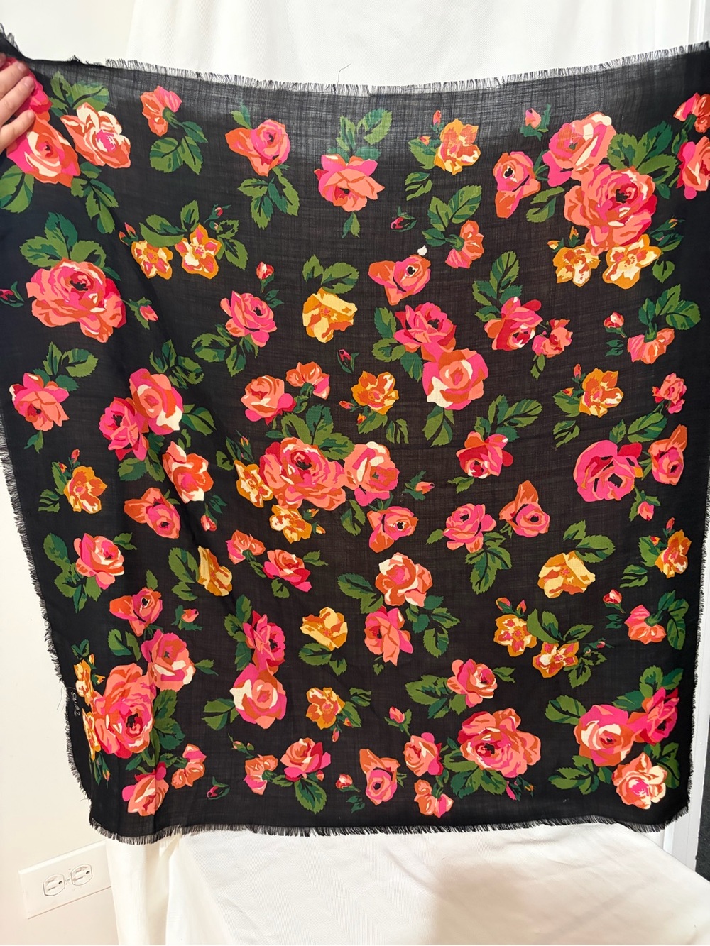 VNT 80-90 Echo Club7 Wool Scarf fringe (eyelash )Bright Flowers Black Cottagecor